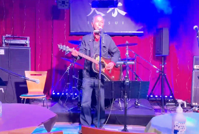 �V���Ńt�H�[�N����